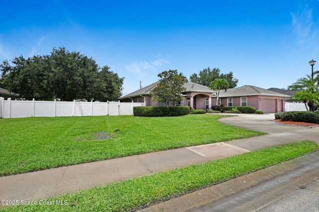 2604 Canary Isles Drive, Melbourne, FL 32901