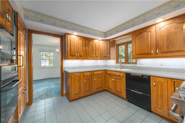 22870 Laramie Drive, Rocky River, OH 44116