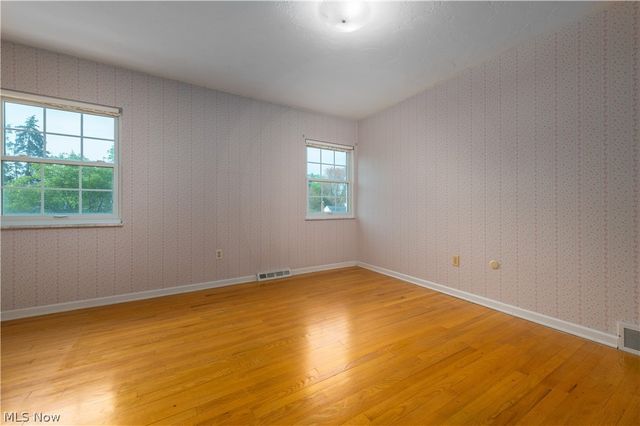 22870 Laramie Drive, Rocky River, OH 44116