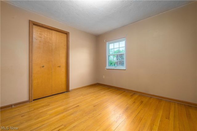 22870 Laramie Drive, Rocky River, OH 44116