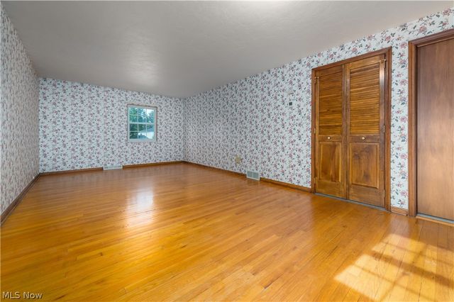 22870 Laramie Drive, Rocky River, OH 44116