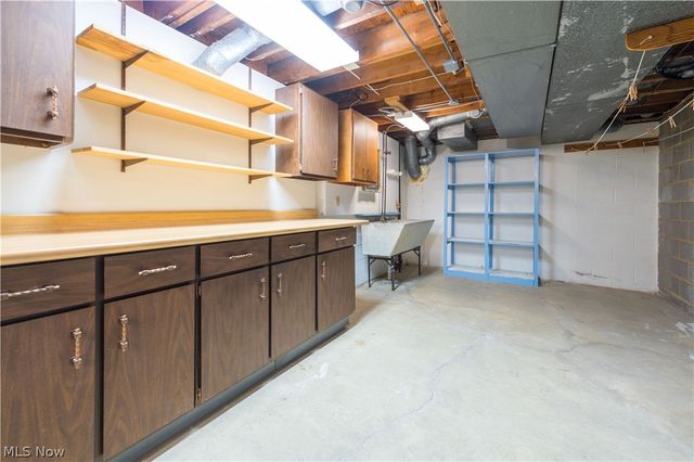 22870 Laramie Drive, Rocky River, OH 44116
