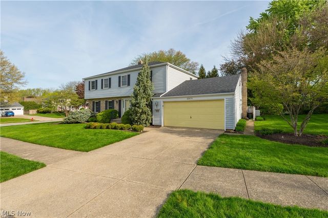22870 Laramie Drive, Rocky River, OH 44116