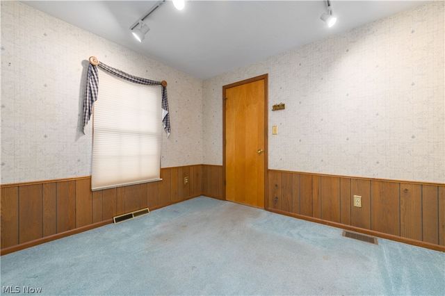 22870 Laramie Drive, Rocky River, OH 44116