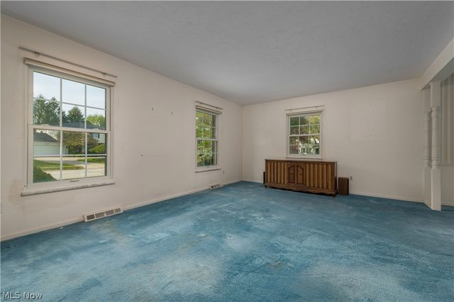 22870 Laramie Drive, Rocky River, OH 44116