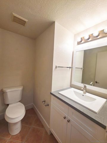 4166 Monroe Avenue, San Diego, CA 92116