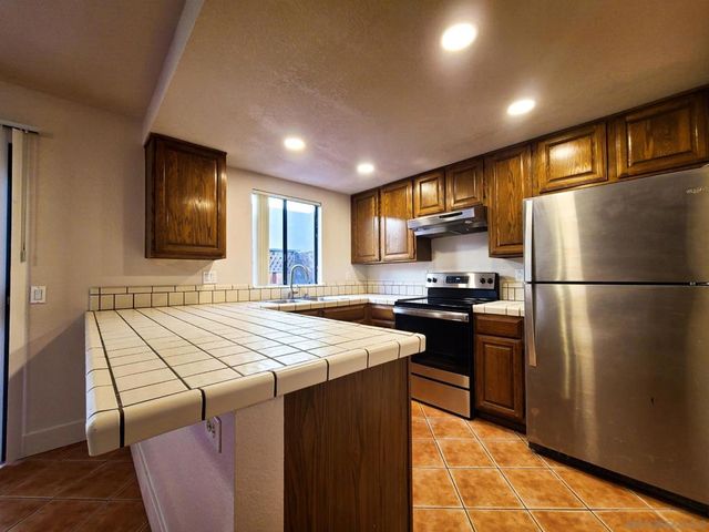 4166 Monroe Avenue, San Diego, CA 92116
