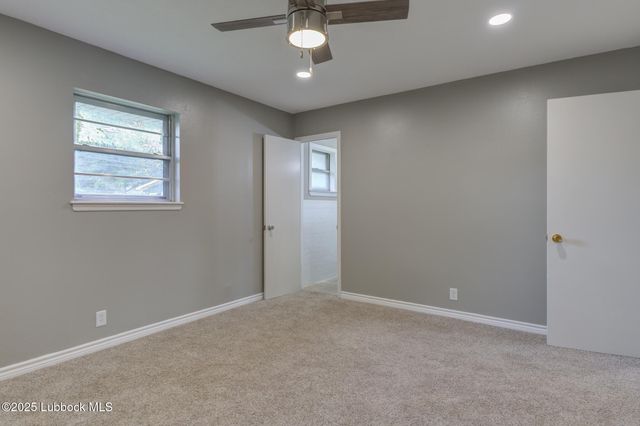 2803 W 18th Street, Plainview, TX 79072