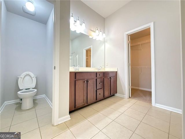 1044 Haley Woods Lane, Lawrenceville, GA 30043