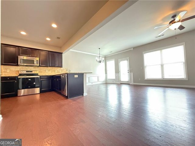 1044 Haley Woods Lane, Lawrenceville, GA 30043