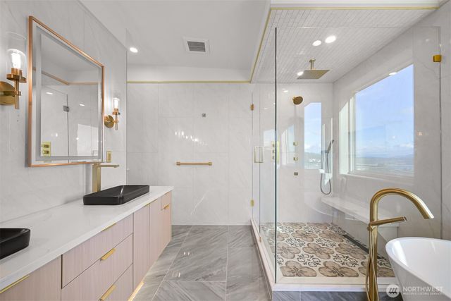 3951 Rock Ridge Pkwy, Anacortes, WA 98221