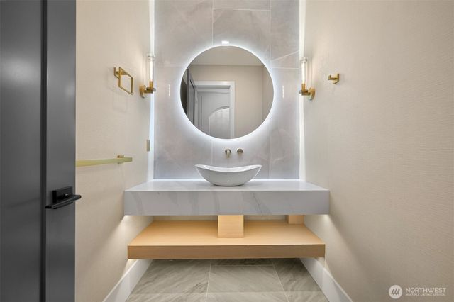 3951 Rock Ridge Pkwy, Anacortes, WA 98221