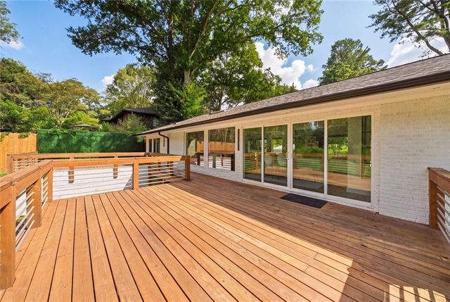 154 Cromwell Road NE, Sandy Springs, GA 30328