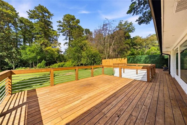 154 Cromwell Road NE, Sandy Springs, GA 30328