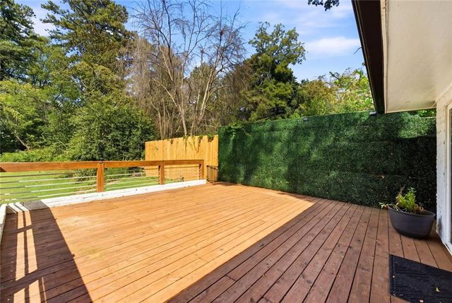 154 Cromwell Road NE, Sandy Springs, GA 30328