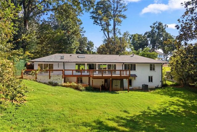 154 Cromwell Road NE, Sandy Springs, GA 30328