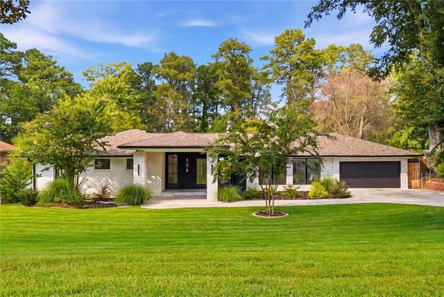 154 Cromwell Road NE, Sandy Springs, GA 30328