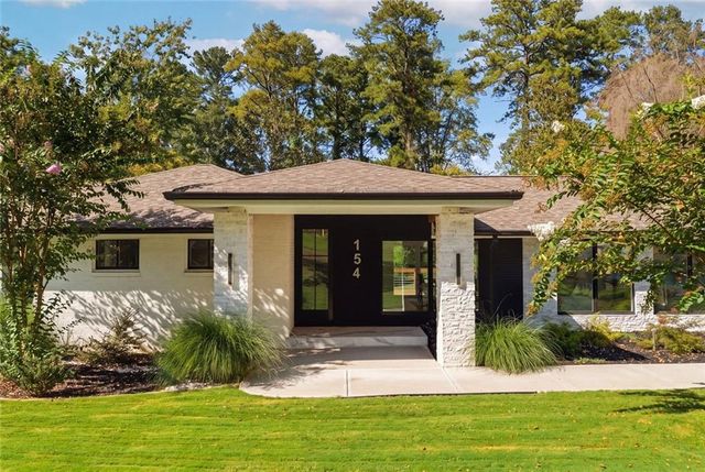 154 Cromwell Road NE, Sandy Springs, GA 30328