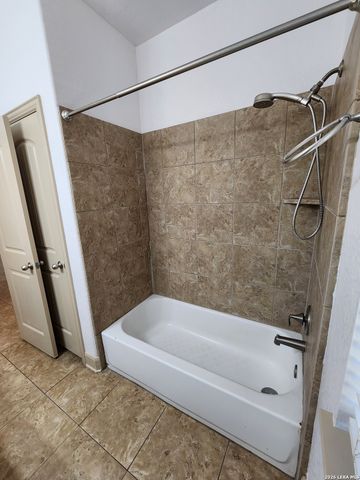 9511 Lesters Way, San Antonio, TX 78254