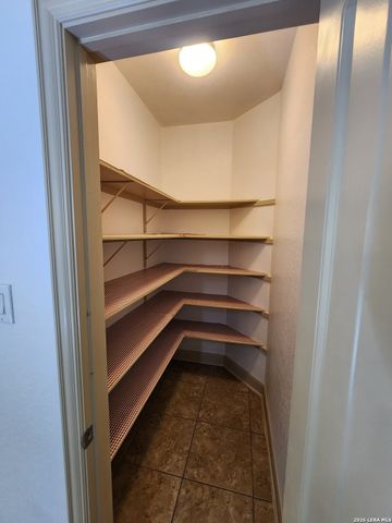 9511 Lesters Way, San Antonio, TX 78254