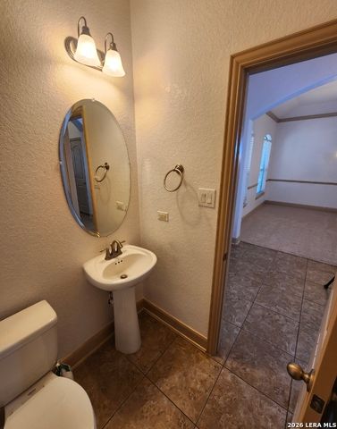 9511 Lesters Way, San Antonio, TX 78254