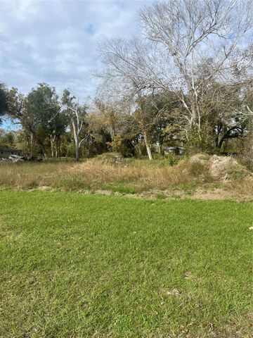 0 Highway 6, Hitchcock, TX 77563