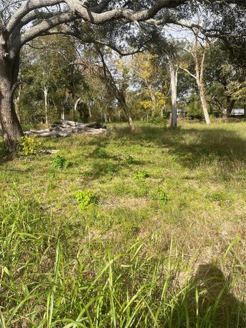 0 Highway 6, Hitchcock, TX 77563