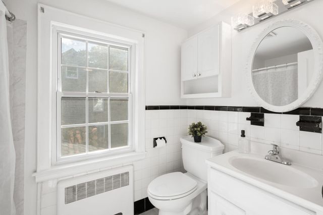 32 Mount Ida Rd, Weymouth, MA 02189