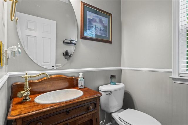 825 Flagstone Way, Acworth, GA 30101