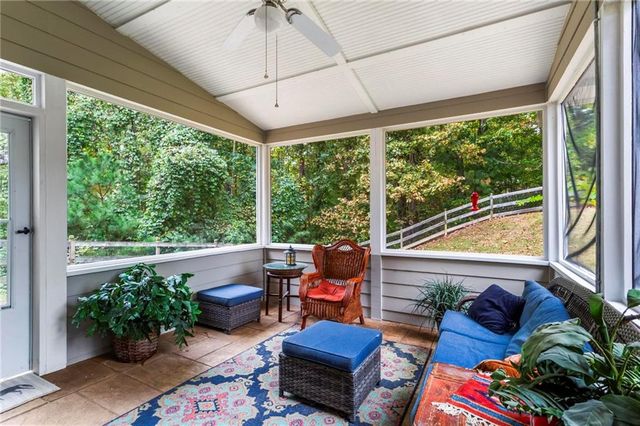 825 Flagstone Way, Acworth, GA 30101