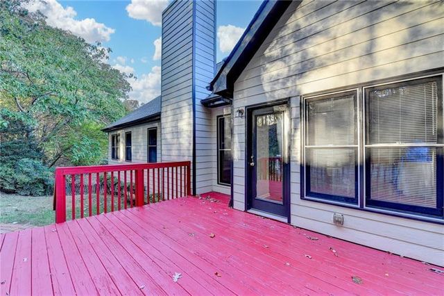 655 Golden Meadows Lane, Suwanee, GA 30024