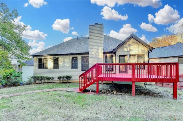 655 Golden Meadows Lane, Suwanee, GA 30024