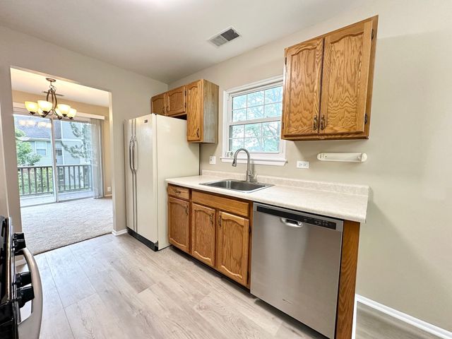 1202 Clearview Court, Buffalo Grove, IL 60089