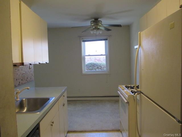 260 Waverly Avenue 52, Patchogue, NY 11772