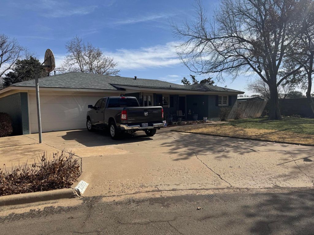 7005 S Orlando Avenue, Lubbock, TX 79413