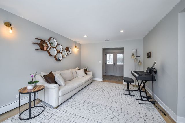 3N556 Woodland Avenue, West Chicago, IL 60185