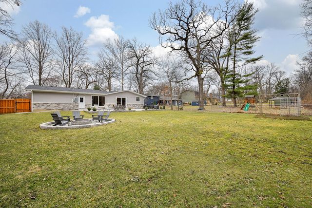 3N556 Woodland Avenue, West Chicago, IL 60185