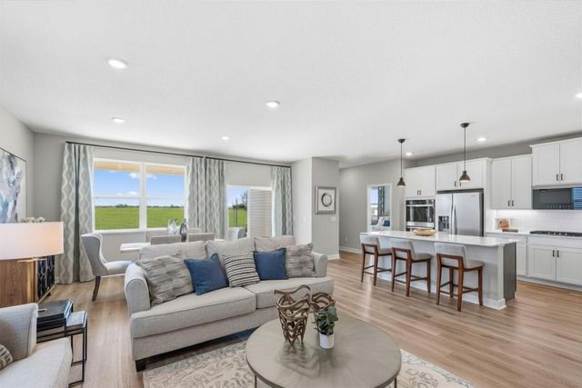 4723 Blake Way, Woodbury, MN 55129