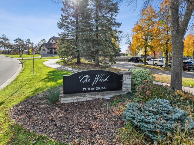 4723 Blake Way, Woodbury, MN 55129