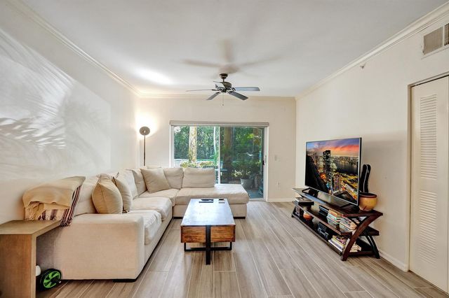 2113 Tuscany Way, Boynton Beach, FL 33435