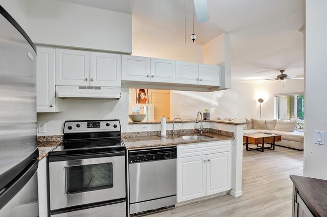 2113 Tuscany Way, Boynton Beach, FL 33435