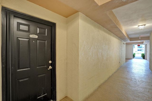2113 Tuscany Way, Boynton Beach, FL 33435