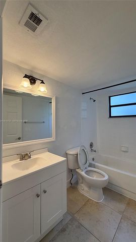 1524 Lake Crystal Dr C, West Palm Beach, FL 33411