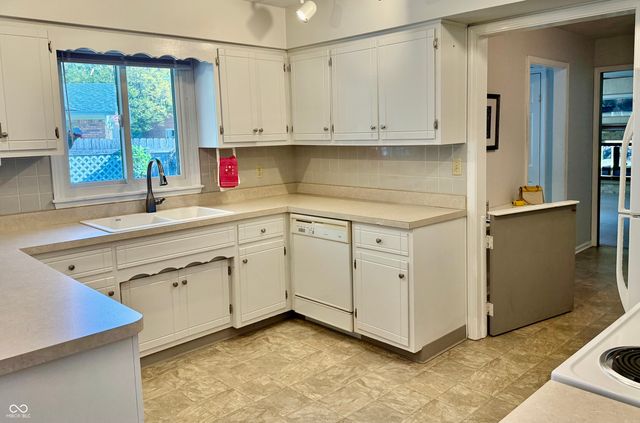 610 Mount Rainier Drive, Indianapolis, IN 46217