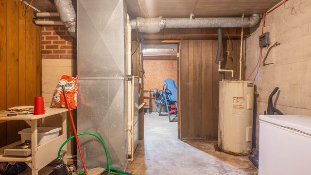 15 County Road 401-6, Alton, MO 65606