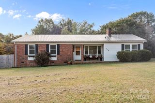 118 Persimmon Circle, Statesville, NC 28625