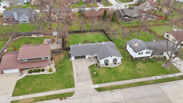 1019 Candlewood Way, Fort Wayne, IN 46845