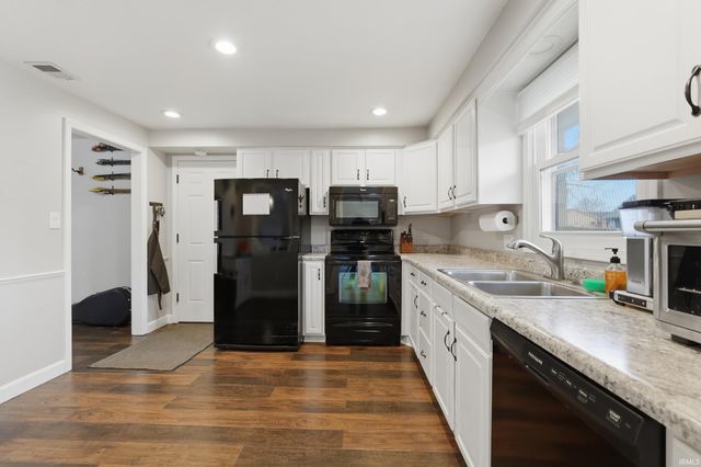 1019 Candlewood Way, Fort Wayne, IN 46845