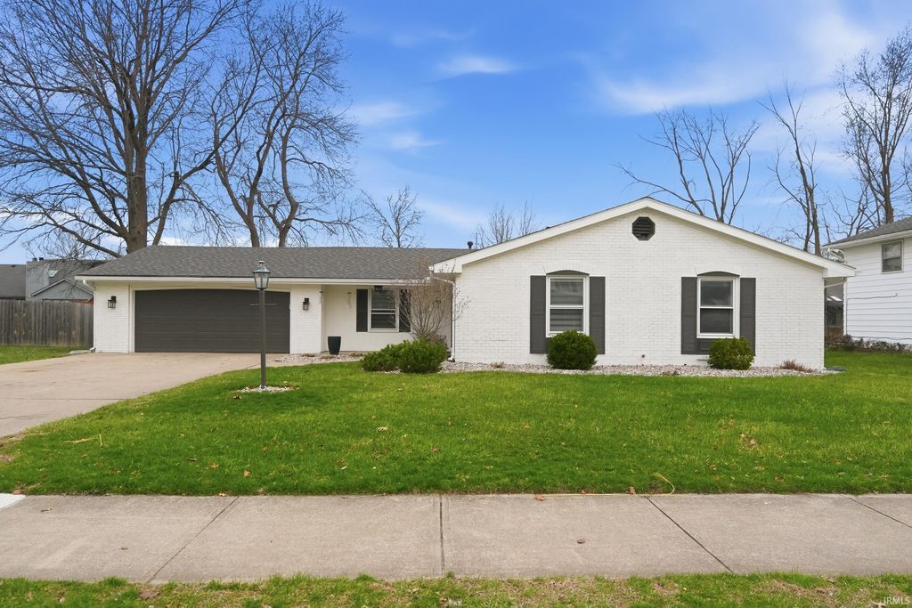 1019 Candlewood Way, Fort Wayne, IN 46845