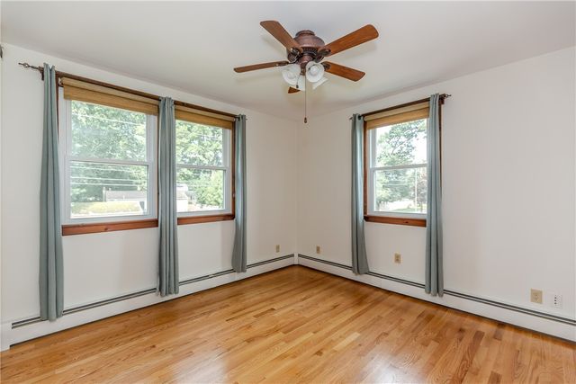 92 Hawksley Avenue, Warwick, RI 02889